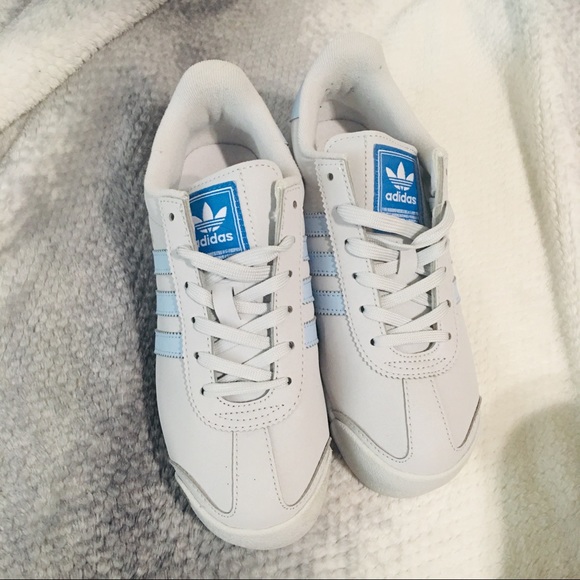 adidas Shoes - NWOT Adidas Samoa 👟
